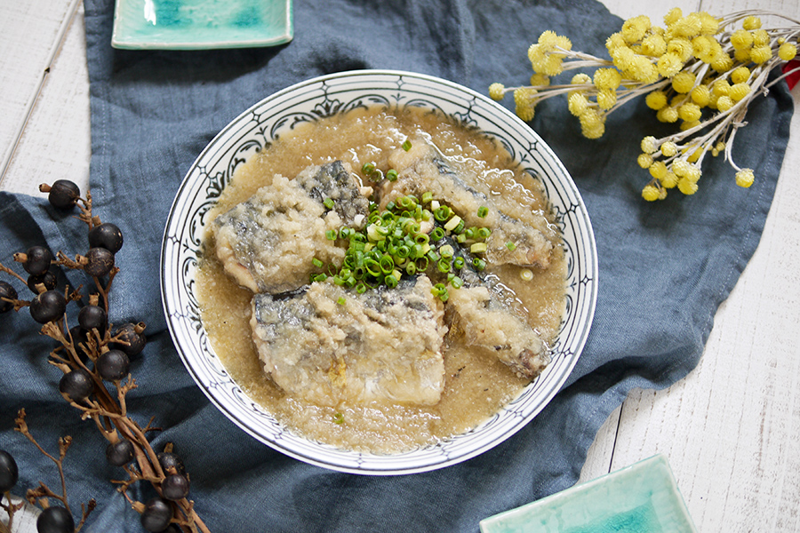 お出汁が染み込んだ♡たっぷり大根おろしの鯖のみぞれ煮
